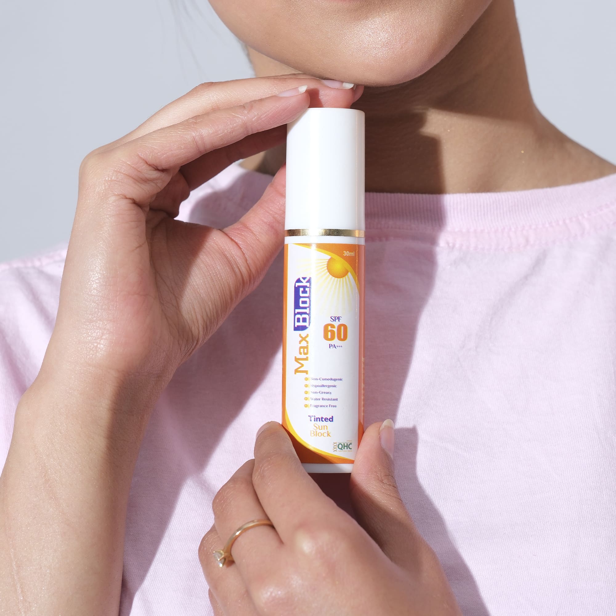 Max block SPF 60 Tinted Sunblock