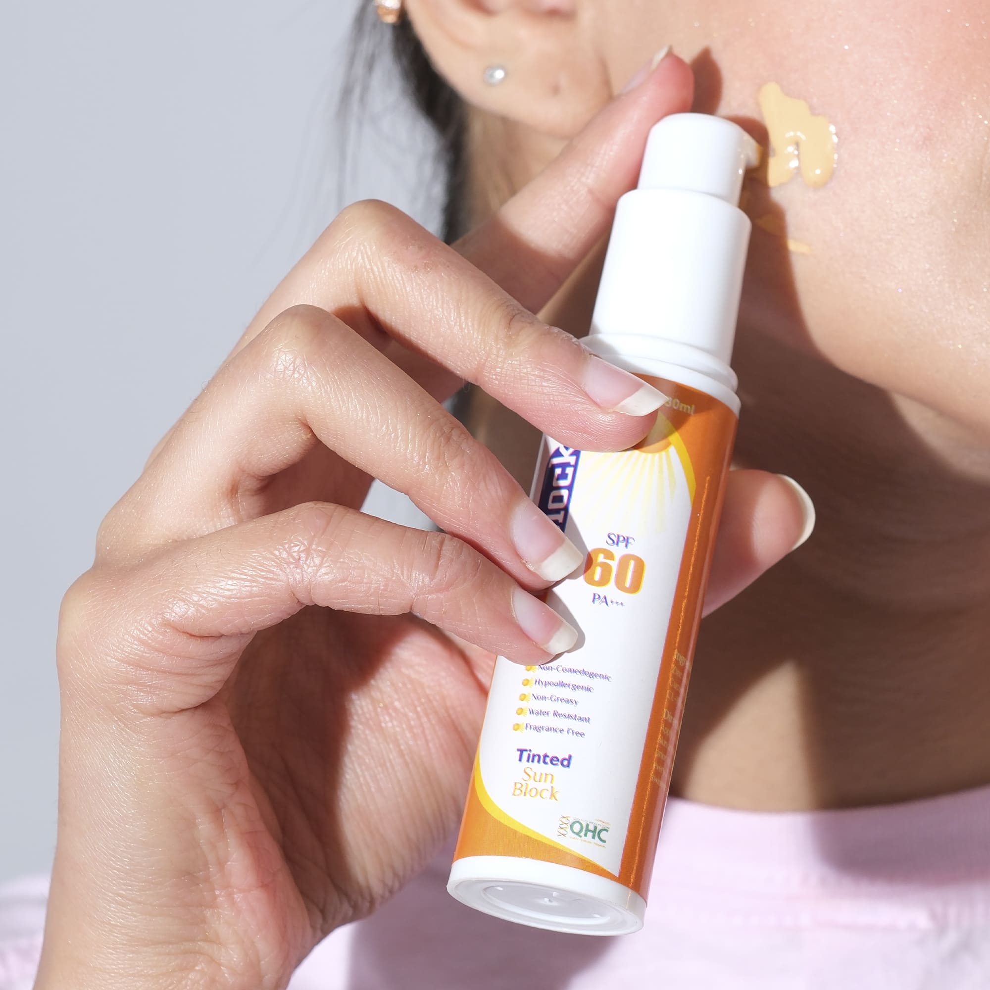 Max block SPF 60 Tinted Sunblock